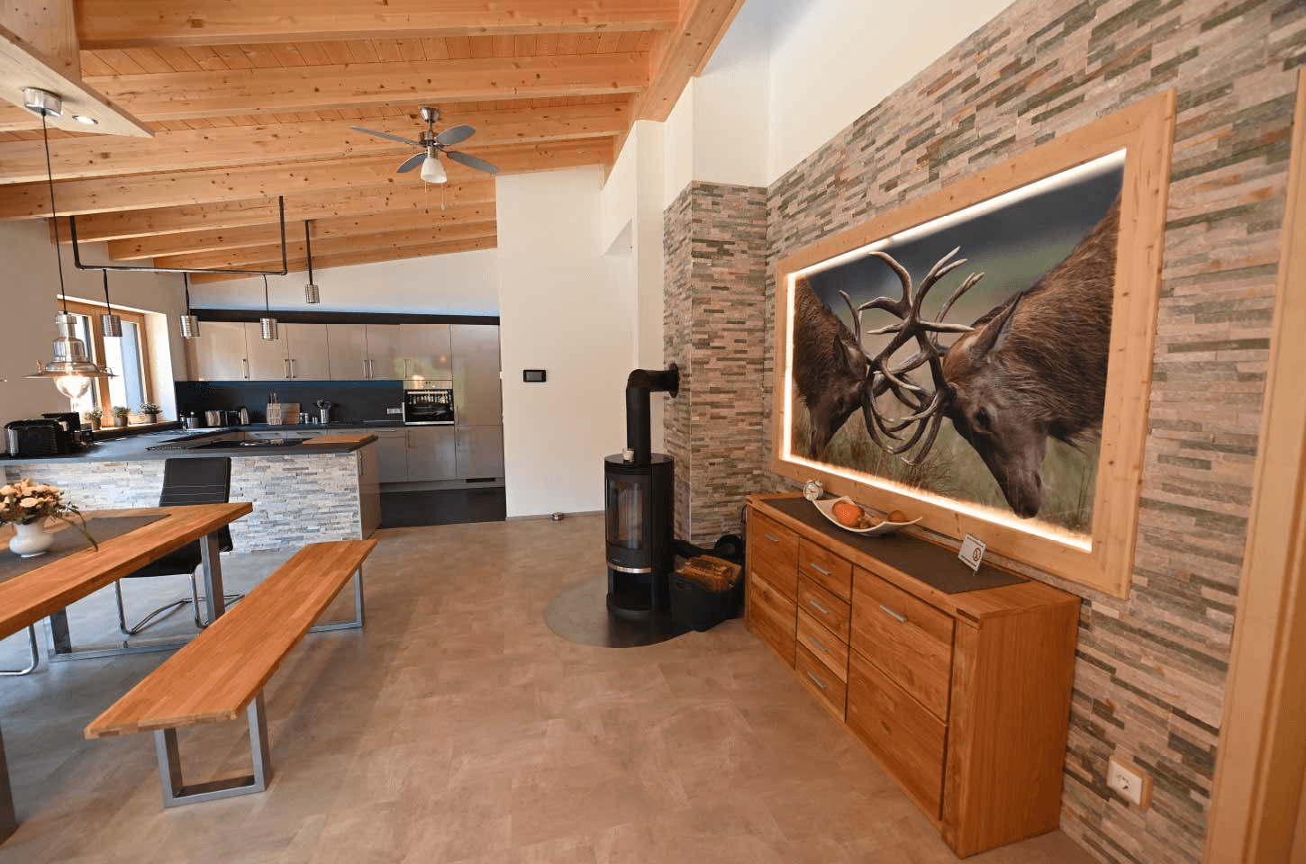 Dining-Livingroom-Kitchen Picture 1-3