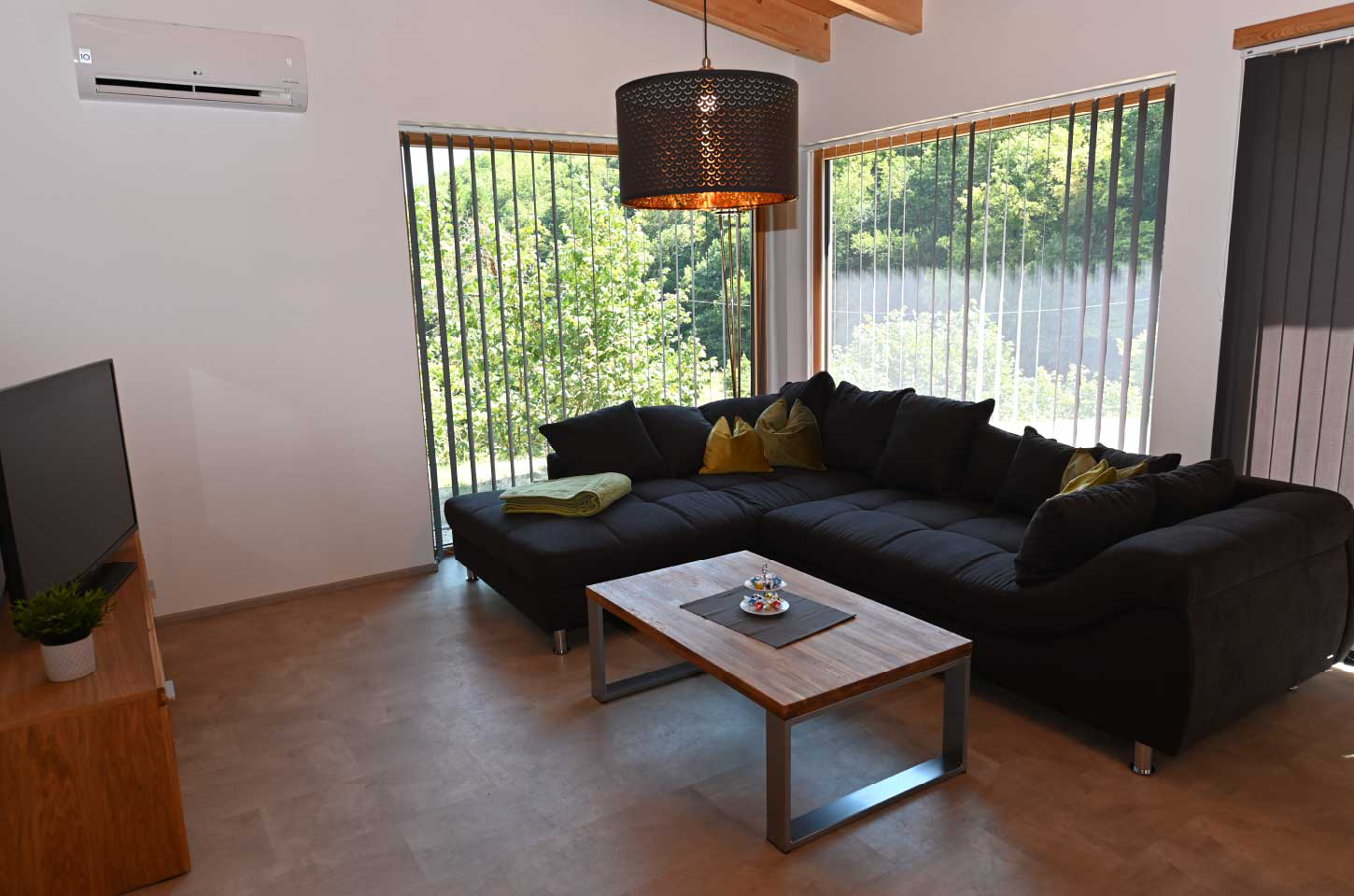 Wohnzimmer Bild 2-2